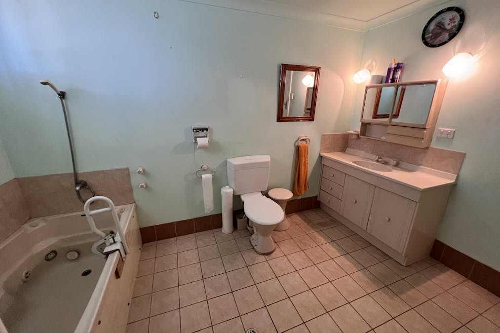 4 Cook Street, Northam, WA, 6401 - Image 22