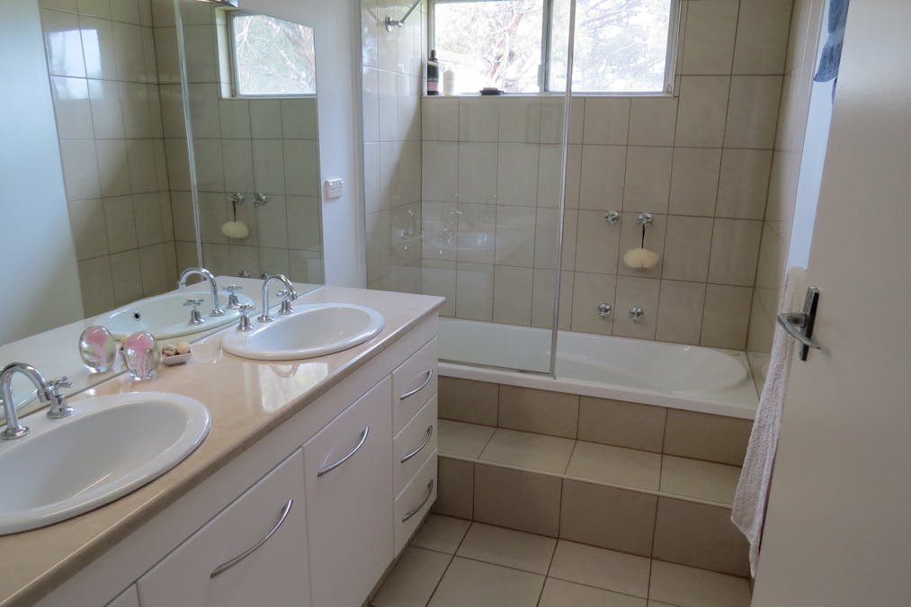 102 Four Post Road, Deniliquin, NSW, 2710 - Image 21