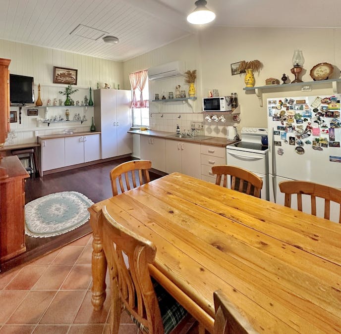 12 Scarlet Street, Dalby, QLD, 4405 - Image 8