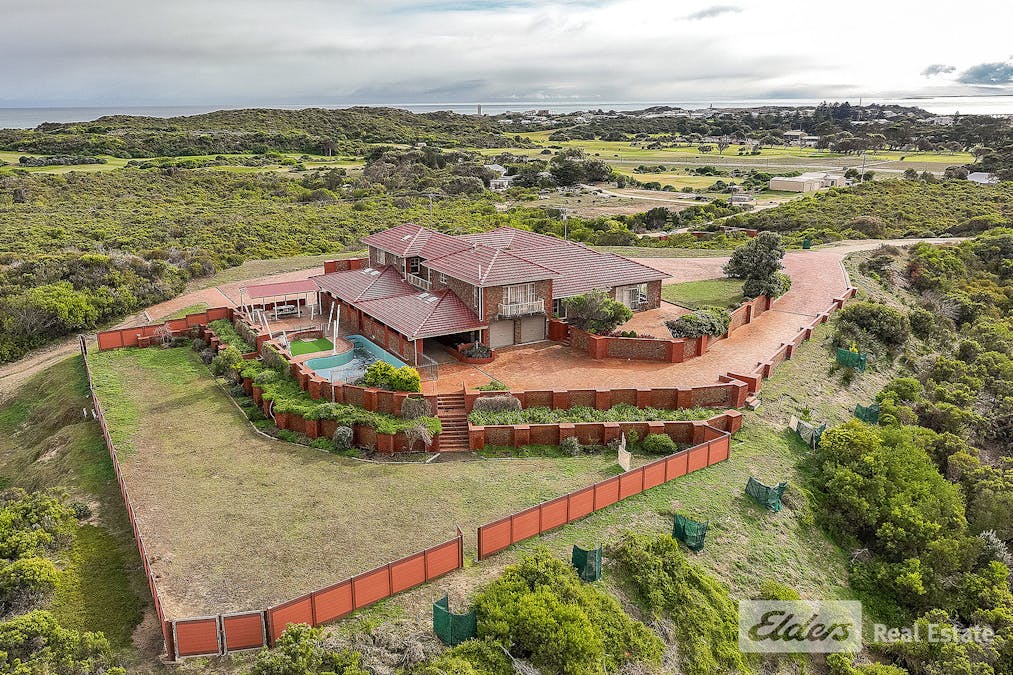 105 Morphett Street, Robe, SA, 5276 - Image 1