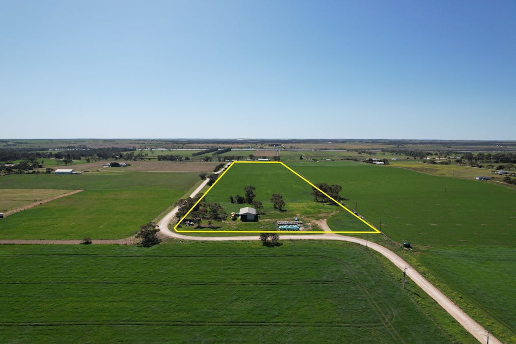 77 Longs Road, Woods Point, SA, 5253 - Image 8