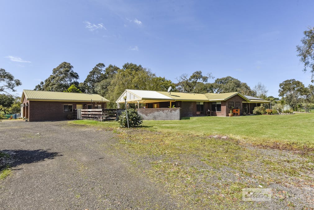 77 Banya Road South , Millicent, SA, 5280 - Image 11