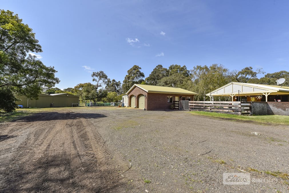 77 Banya Road South , Millicent, SA, 5280 - Image 13