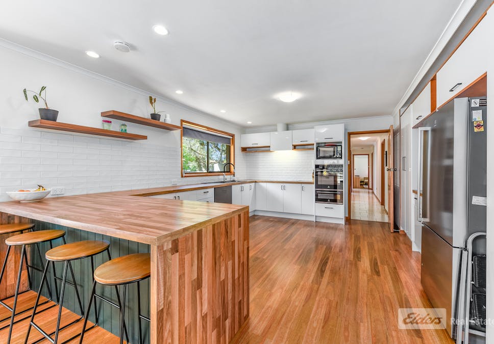 77 Banya Road South , Millicent, SA, 5280 - Image 15
