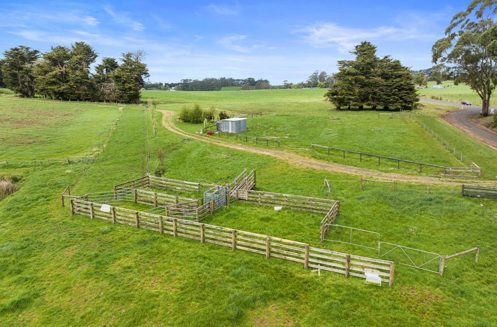 8 Stubbers Lane, Mirboo North, VIC, 3871 - Image 10