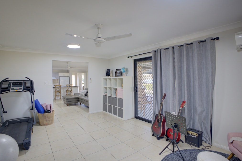34 Glencoe Place, Thagoona, QLD, 4306 - Image 14