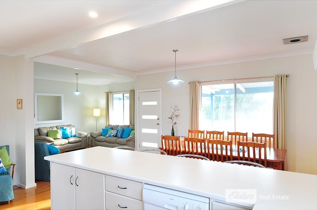 27  Robe Street, Robe, SA, 5276 - Image 7