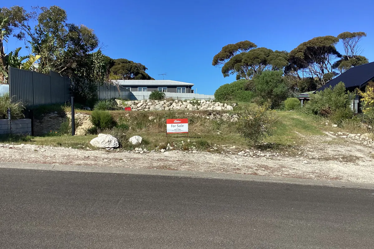 8 Vivonne Avenue, Kingscote, SA, 5223 Sold Elders Real Estate