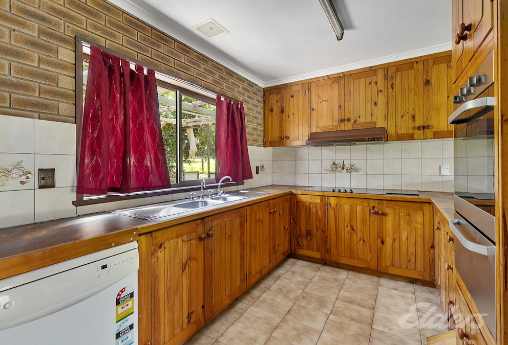 58 Lonies Gap Road, Eldorado, VIC, 3746 - Image 8