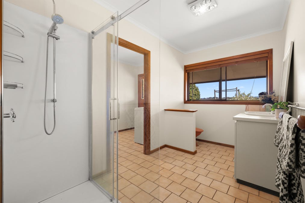 230 Holden Road, Silvan, VIC, 3795 - Image 25