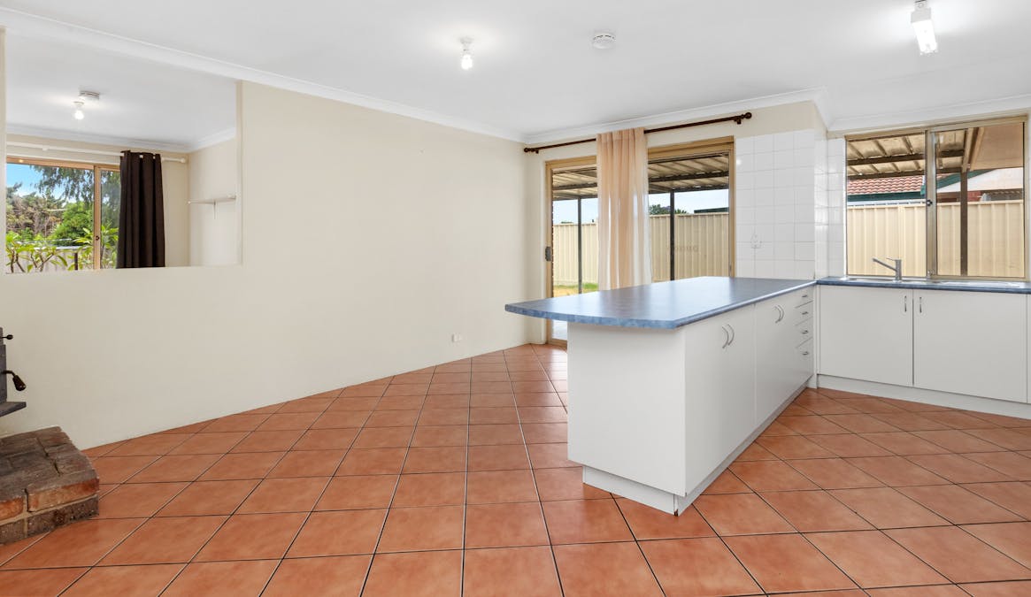 17 Gascoyne Way, Cooloongup, WA, 6168 - Image 6