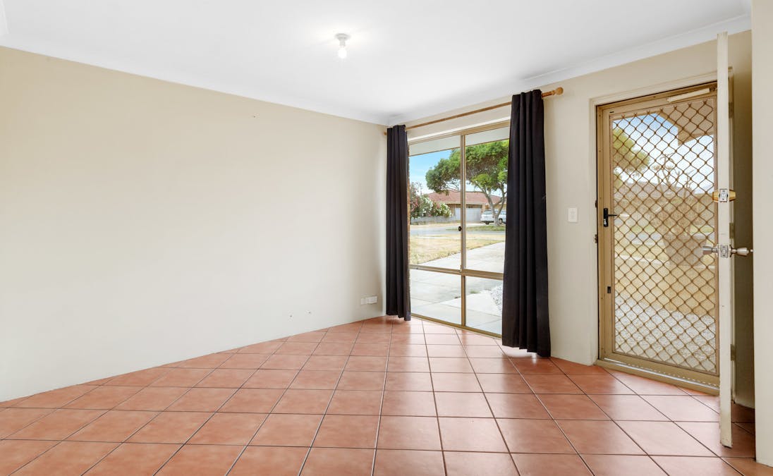 17 Gascoyne Way, Cooloongup, WA, 6168 - Image 8