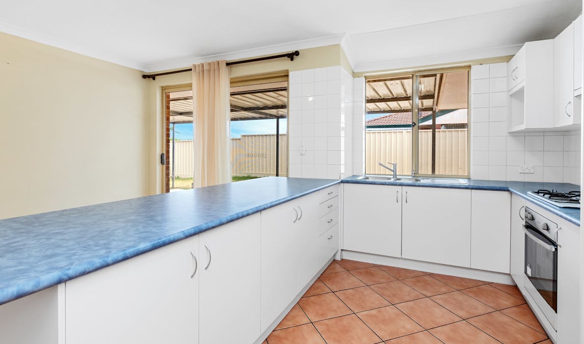 17 Gascoyne Way, Cooloongup, WA, 6168 - Image 3