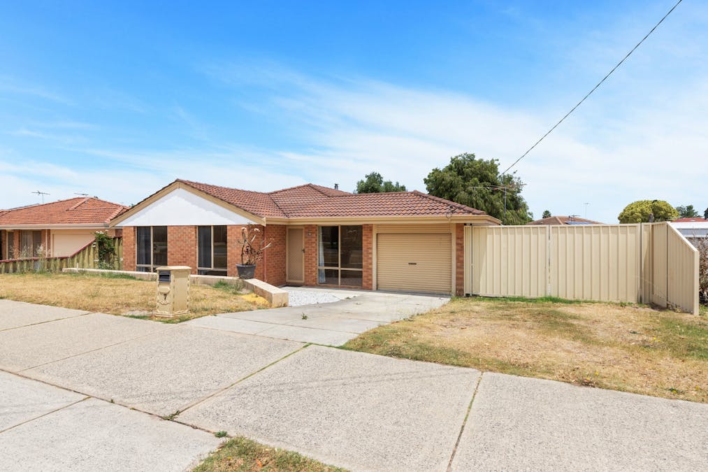 17 Gascoyne Way, Cooloongup, WA, 6168 - Image 1