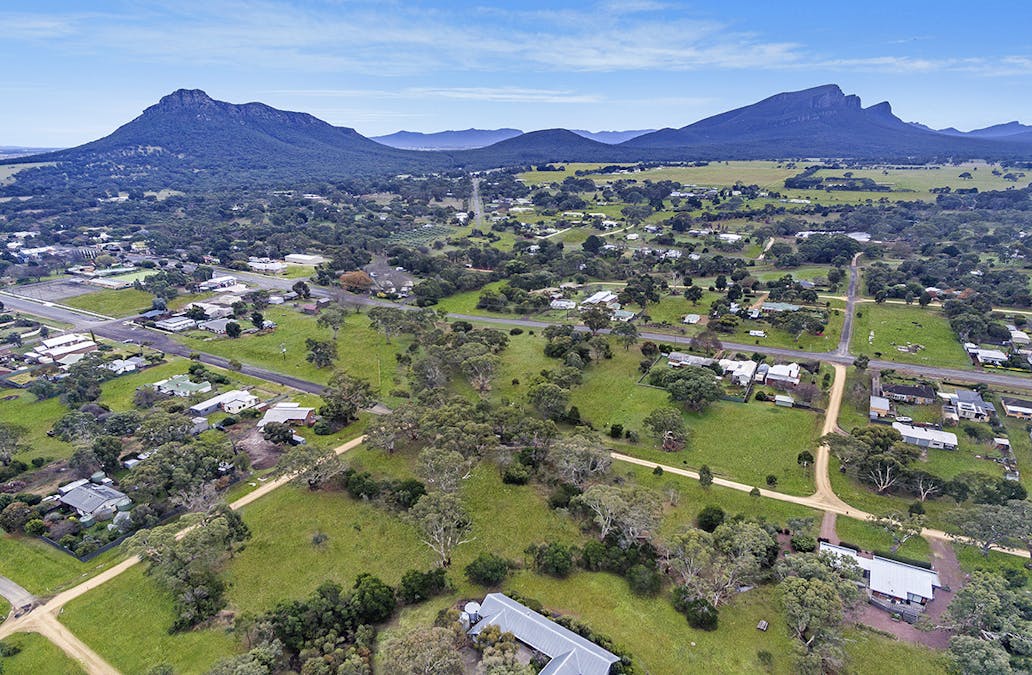 20 Ritchie Street, Dunkeld, VIC, 3294 - Image 9