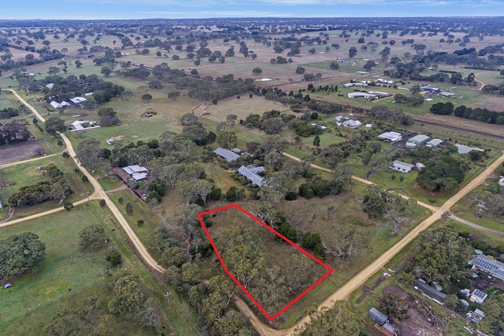 20 Ritchie Street, Dunkeld, VIC, 3294 - Image 2