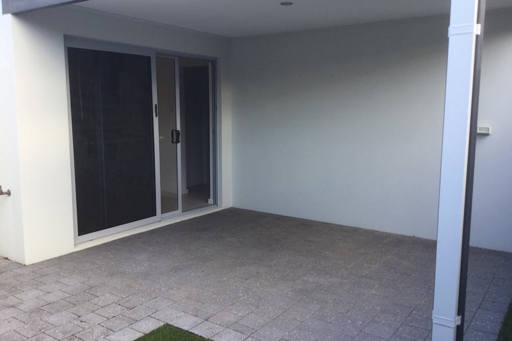 10B Kenton Way, Rockingham, WA, 6168 - Image 17