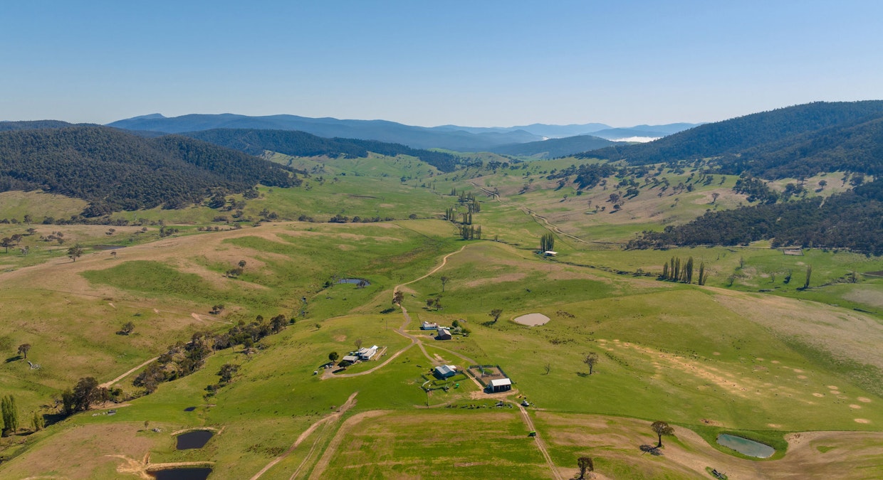 85 and 85A Tices Road, Omeo, VIC, 3898 - Image 25