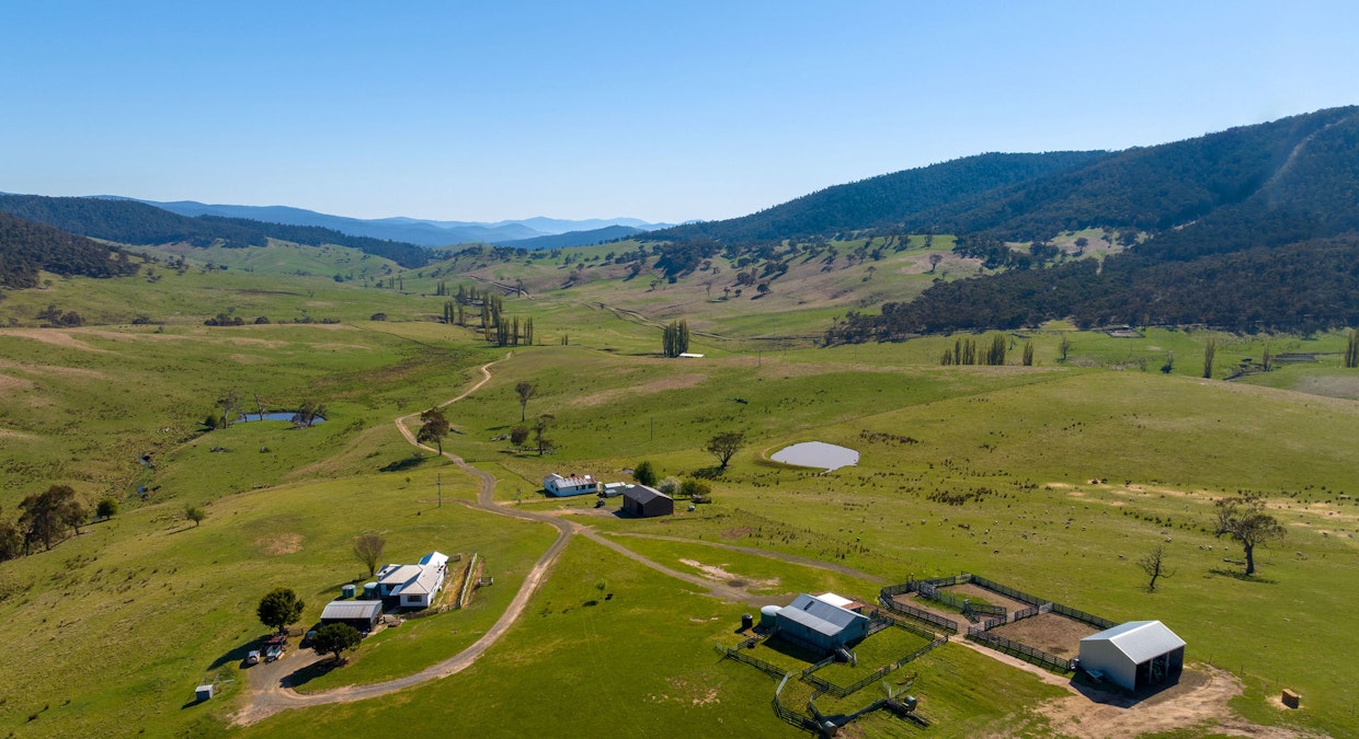 85 and 85A Tices Road, Omeo, VIC, 3898 - Image 11