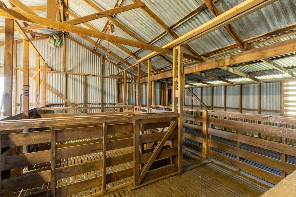 85 and 85A Tices Road, Omeo, VIC, 3898 - Image 18