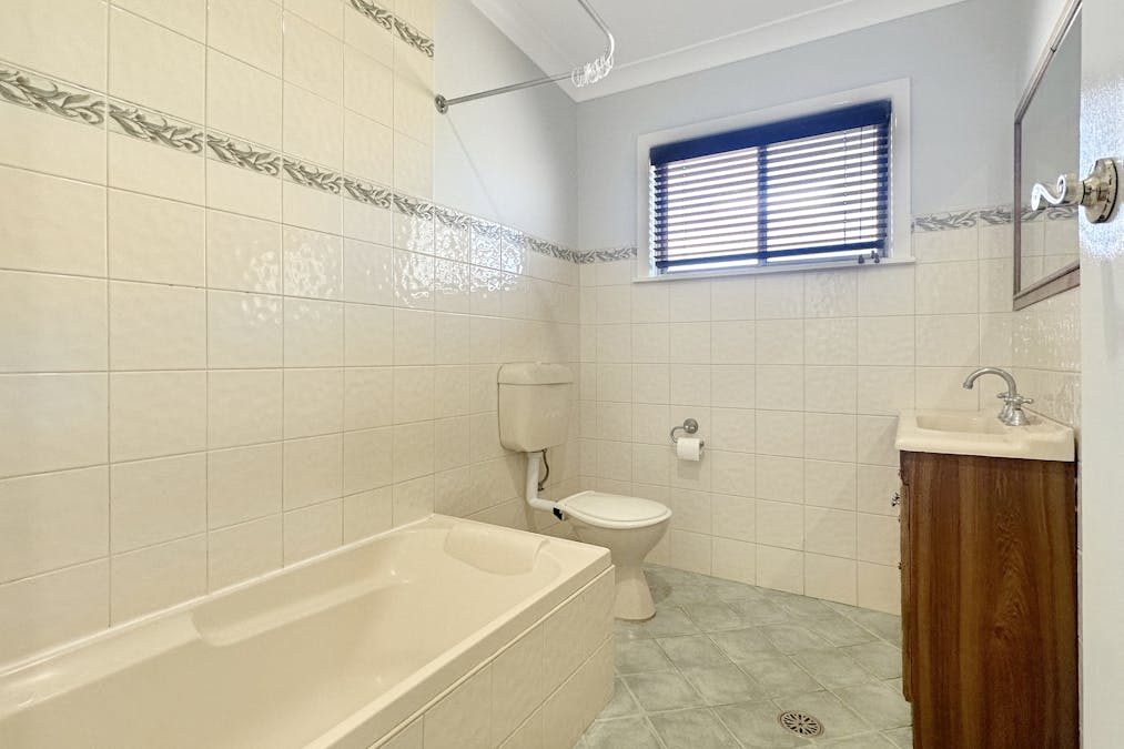 29 Louth Road, Cobar, NSW, 2835 - Image 6