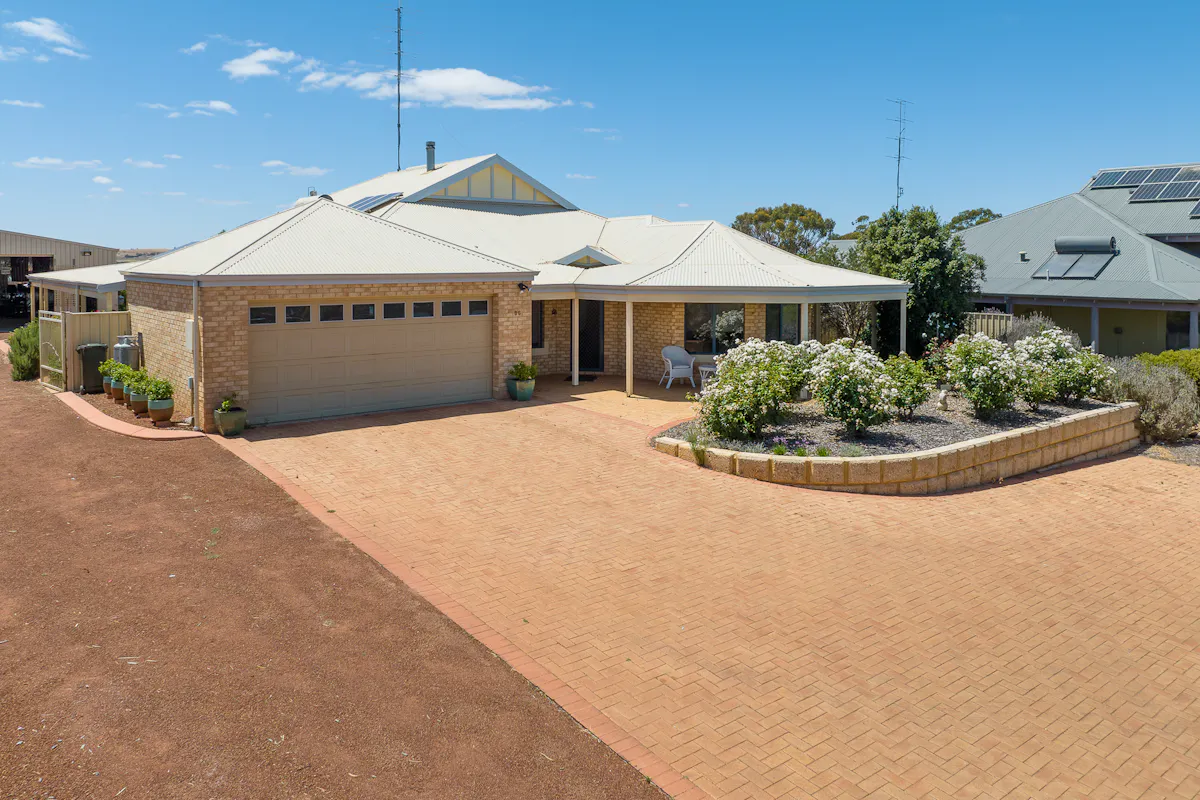 Goomalling Wa Postcode 86 Goomalling Road, Northam, WA, 6401 – Sold | Elders Real Estate