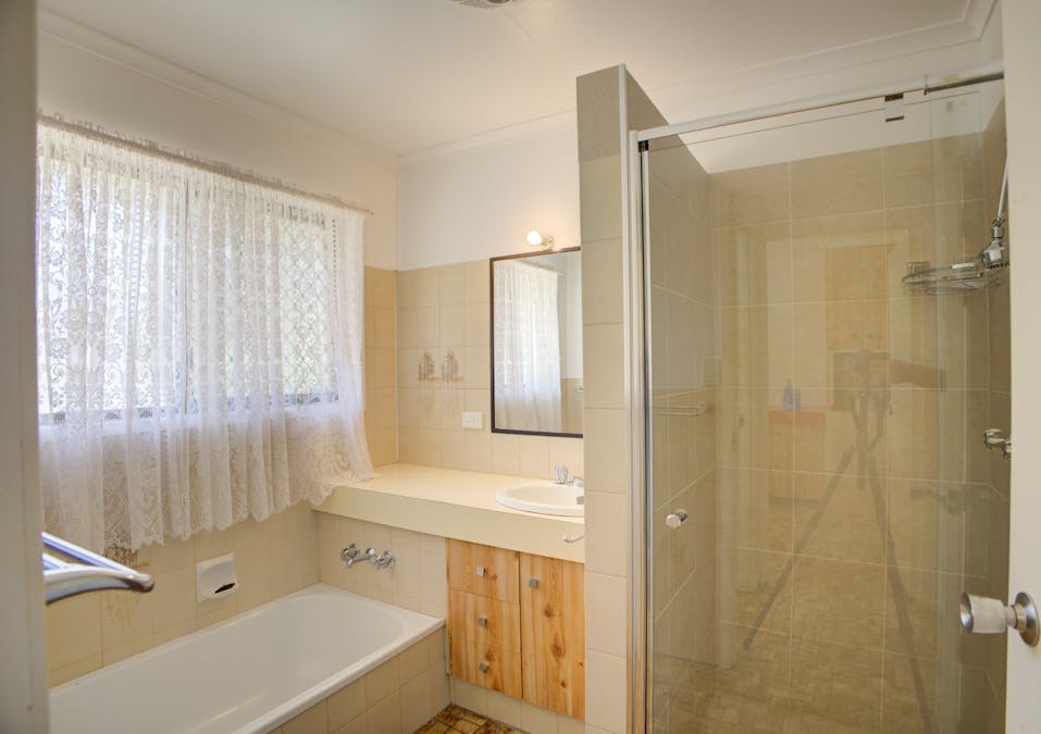304 Ropeley Rockside Road, Ropeley, QLD, 4343 - Image 13