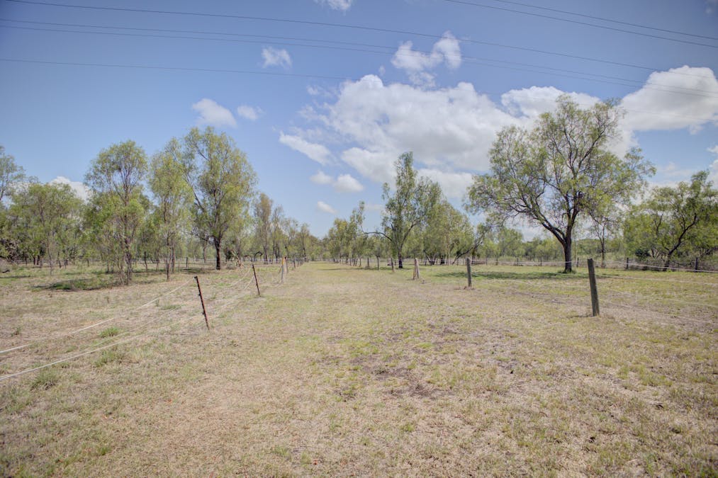 304 Ropeley Rockside Road, Ropeley, QLD, 4343 - Image 23
