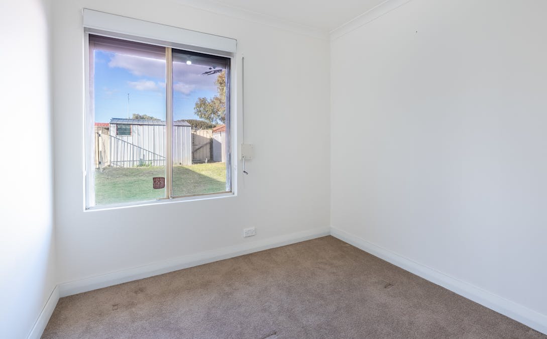 34 Minigwal Loop, Waikiki, WA, 6169 - Image 15