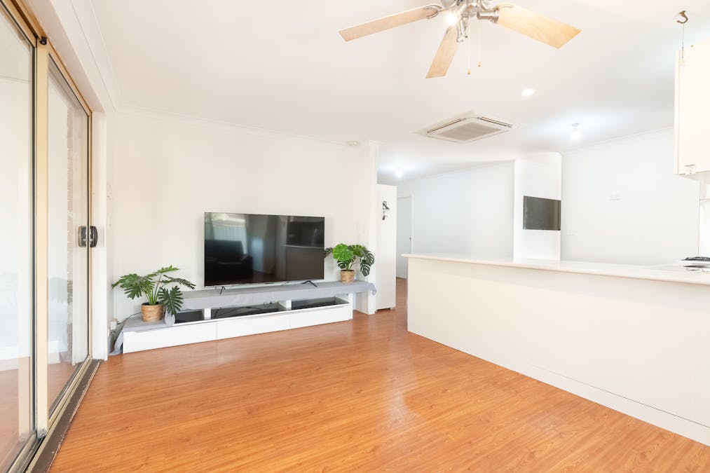 34 Minigwal Loop, Waikiki, WA, 6169 - Image 8