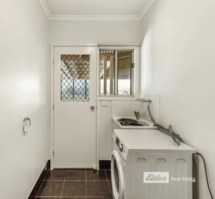 271 Lucindale Road, Naracoorte, SA, 5271 - Image 15