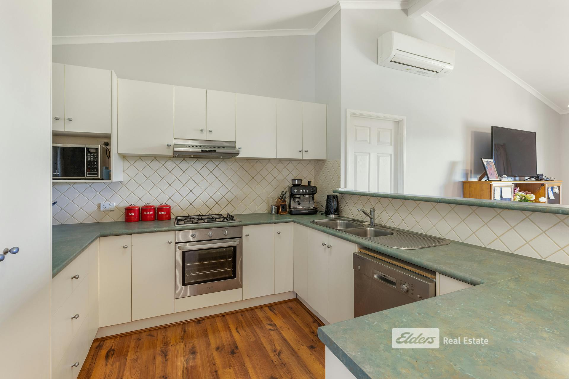 271 Lucindale Road, Naracoorte, SA, 5271 Sold Elders Real Estate