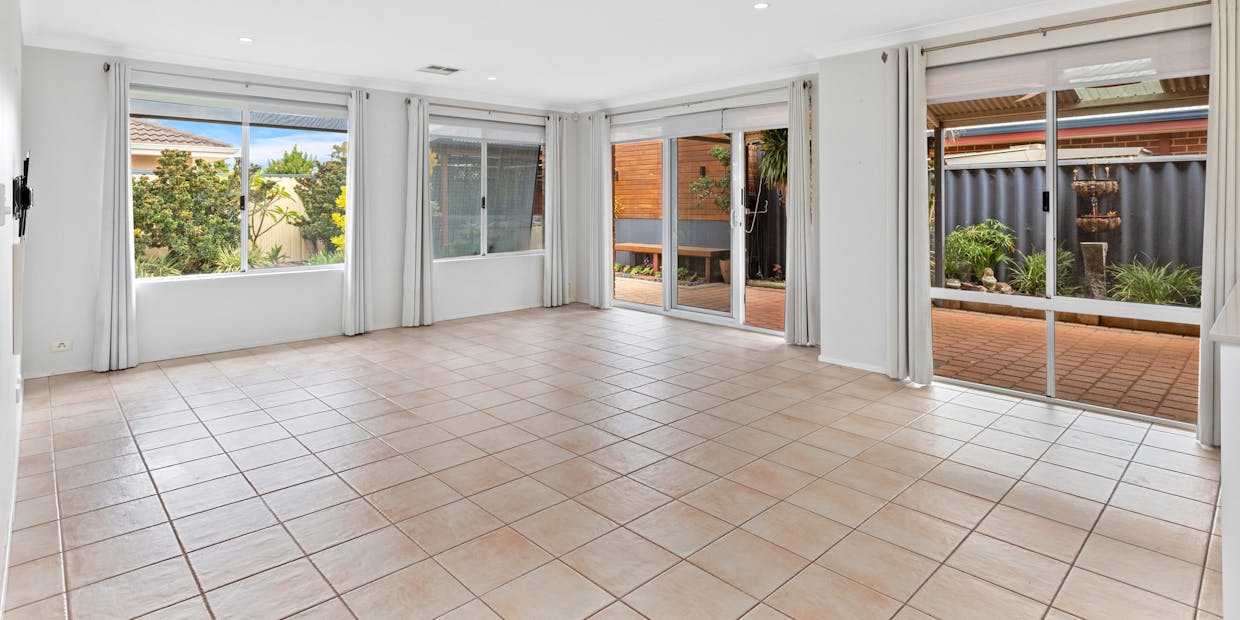 4 Harrington Waters Drive, Waikiki, WA, 6169 - Image 13