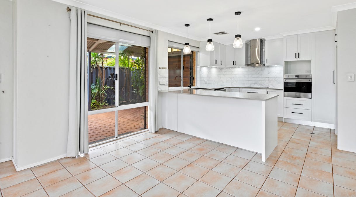 4 Harrington Waters Drive, Waikiki, WA, 6169 - Image 6