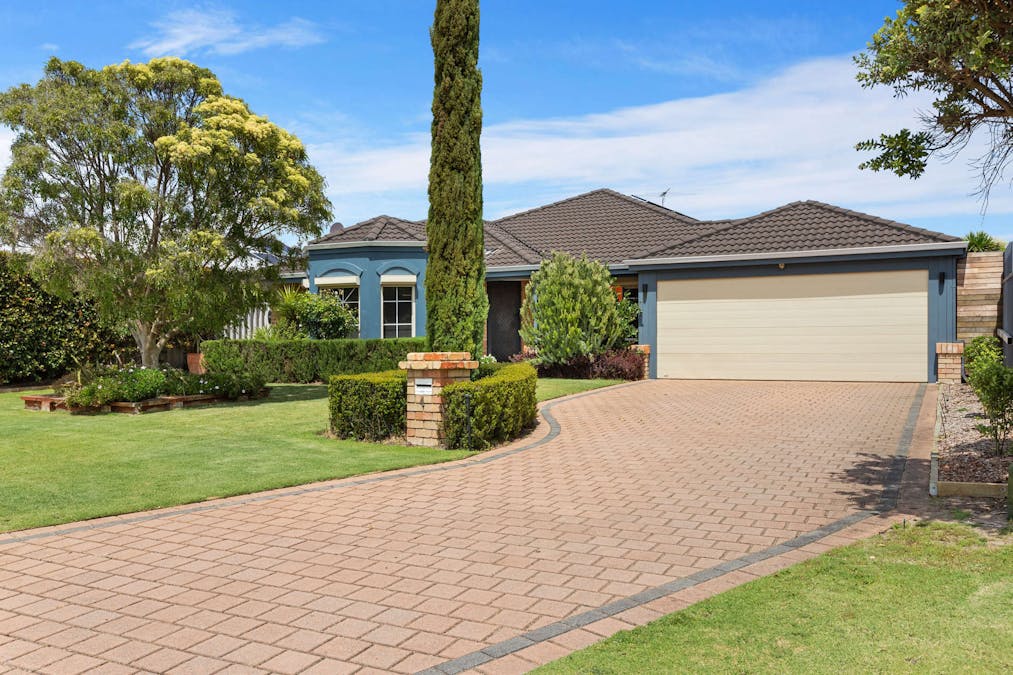 4 Harrington Waters Drive, Waikiki, WA, 6169 - Image 1