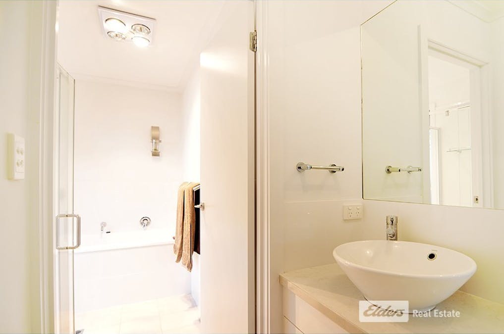 18 Strickland Street, Kingston Se, SA, 5275 Sold Elders Real Estate