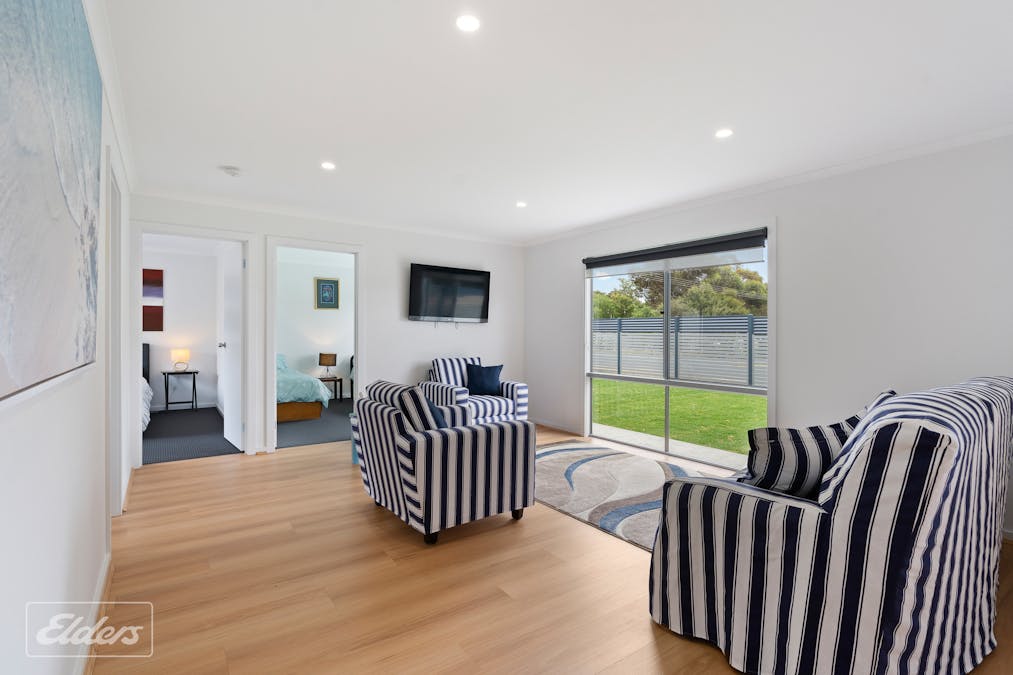11 Warburton Street, Clayton Bay, SA, 5256 - Image 22
