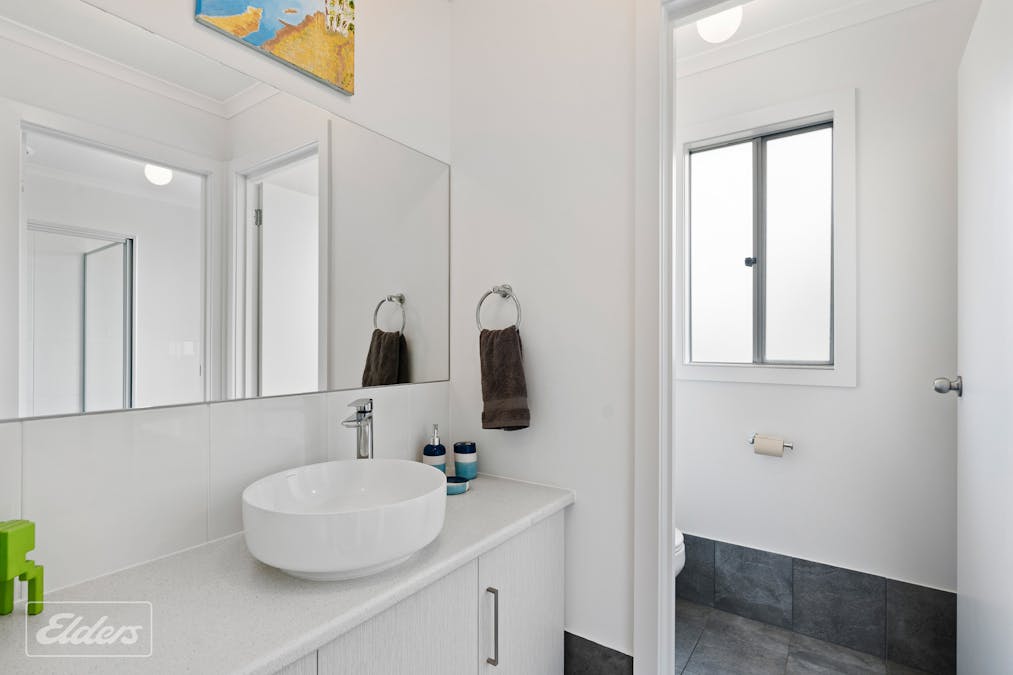 11 Warburton Street, Clayton Bay, SA, 5256 - Image 28
