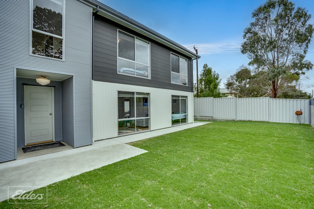 11 Warburton Street, Clayton Bay, SA, 5256 - Image 3