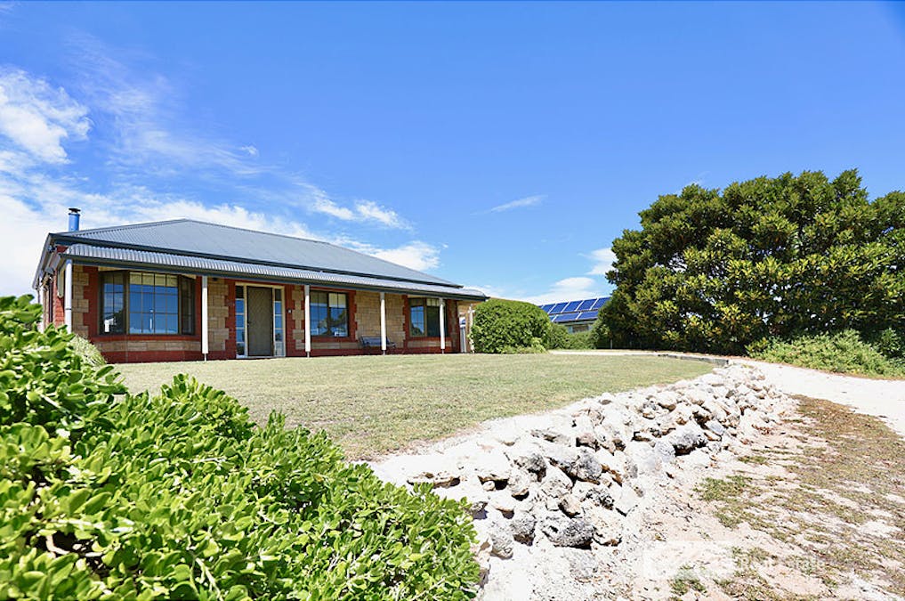 34B LORD SYLEHAM Street, Robe, SA, 5276 - Image 1