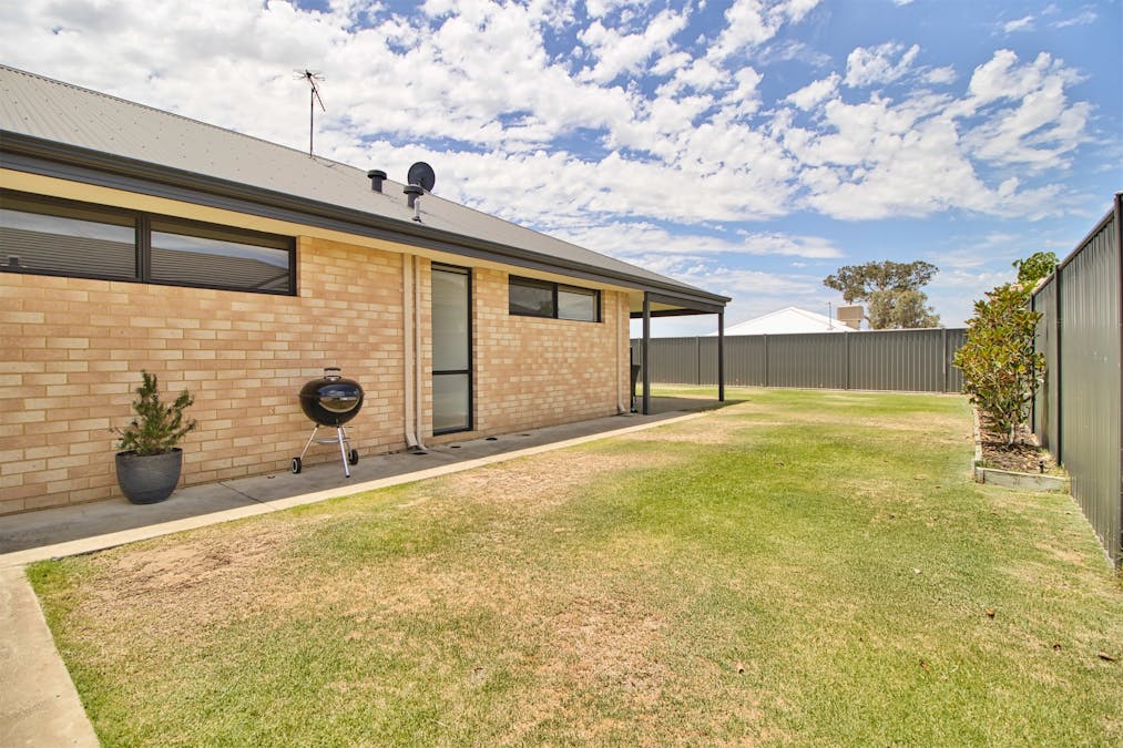 184 Smirk Road, Baldivis, WA, 6171 - Image 27