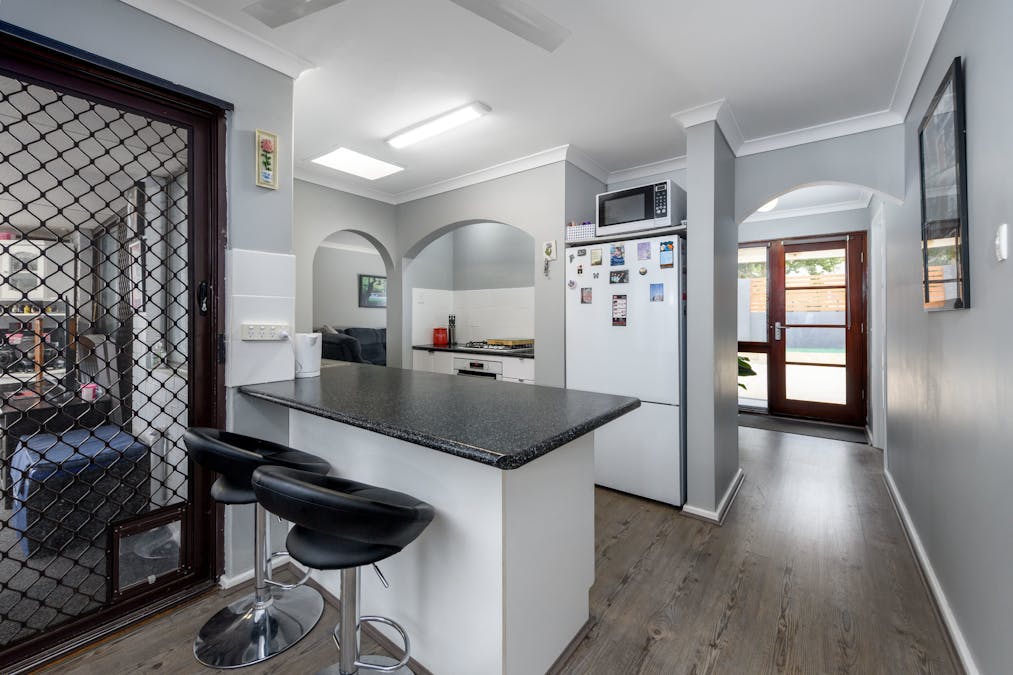 38 Council Avenue, Rockingham, WA, 6168 - Image 8