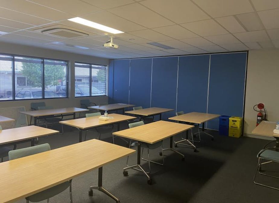 Suite/7 Commercial Avenue, Dubbo, NSW, 2830 - Image 9