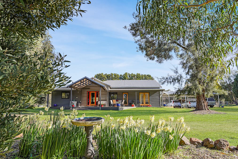 105 Glendhu Road, Casterton, VIC, 3311 - Image 1