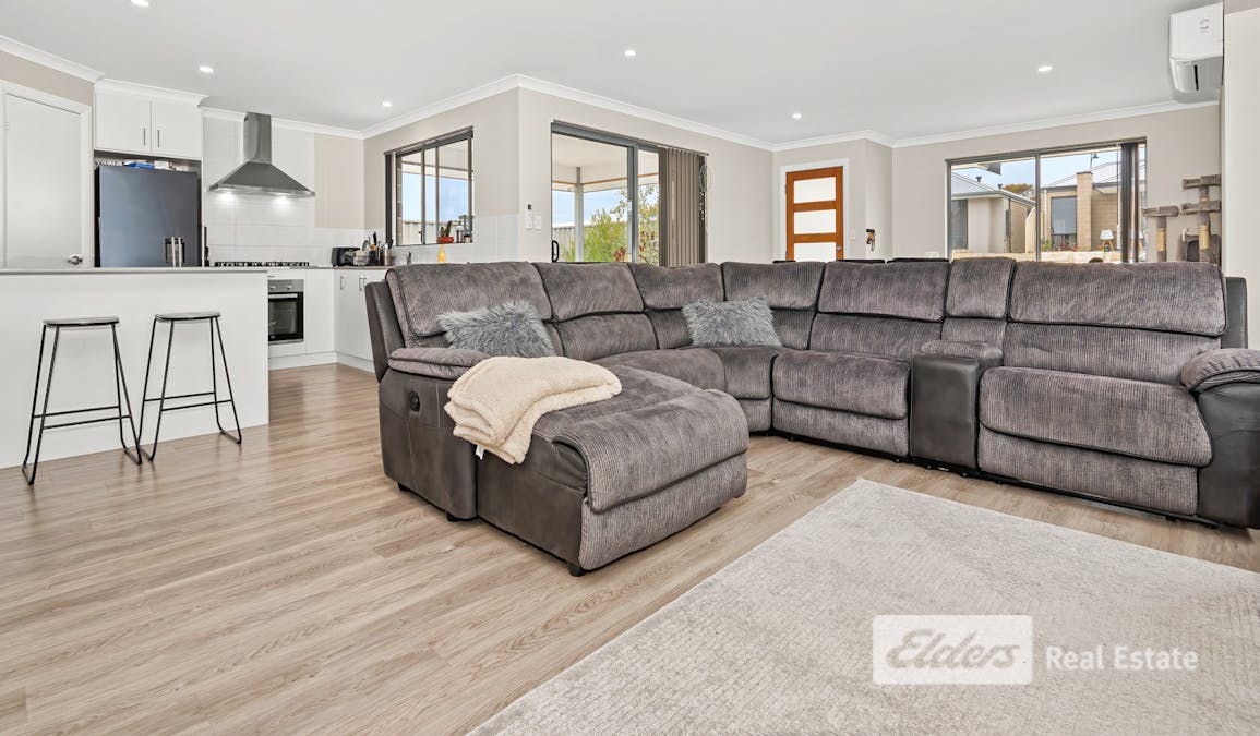 110 Radiata Drive, Mckail, WA, 6330 - Image 11