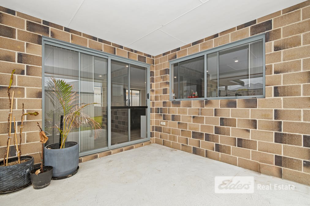 110 Radiata Drive, Mckail, WA, 6330 - Image 16