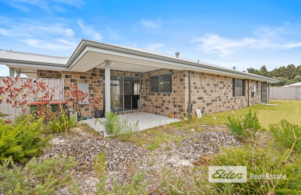 110 Radiata Drive, Mckail, WA, 6330 - Image 1