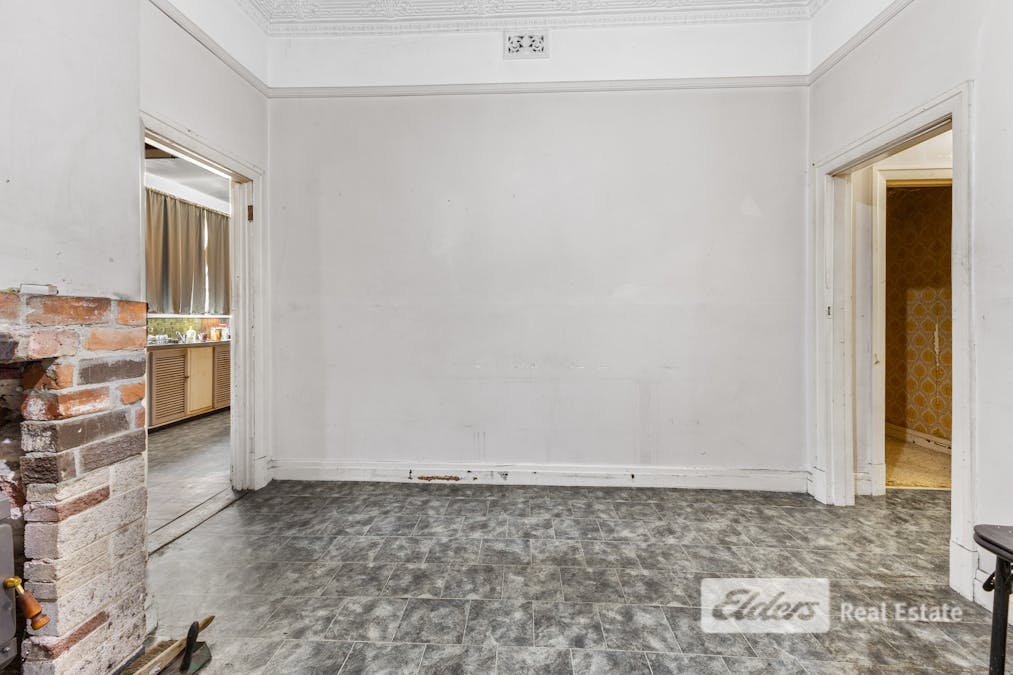 30 Bunbury Street, Collie, WA, 6225 - Image 8