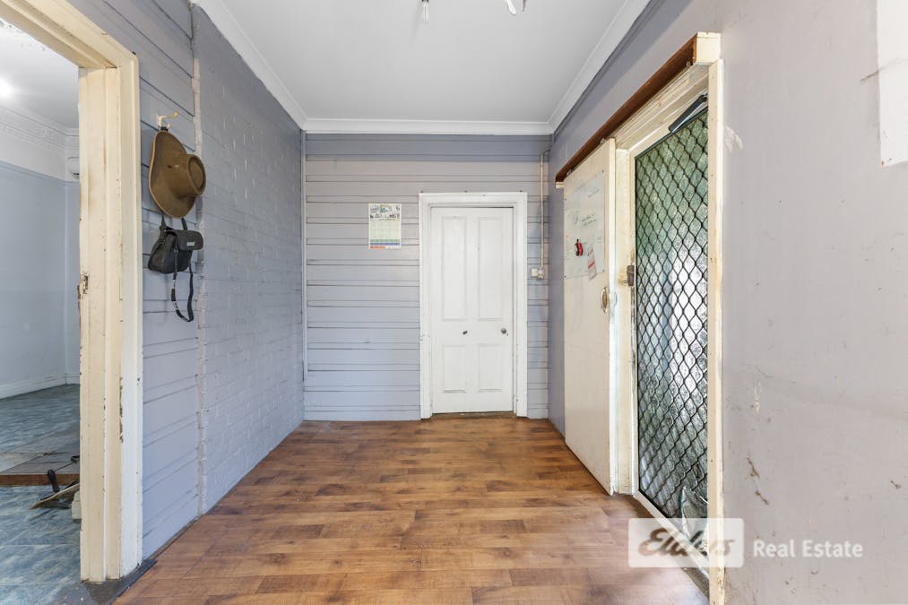30 Bunbury Street, Collie, WA, 6225 - Image 14