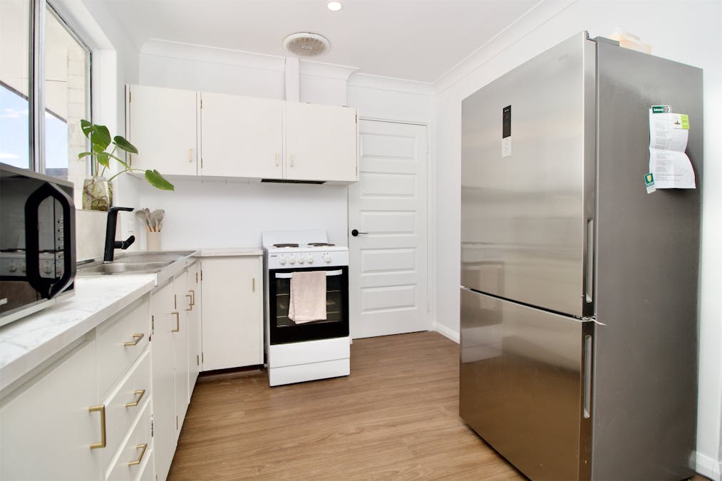 16 Studzor Street, Warnbro, WA, 6169 - Image 10